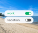 Παραλία με διακόπτες work και vacation, με ενεργοποιημένη την εργασία και απενεργοποιημένες τις διακοπές.